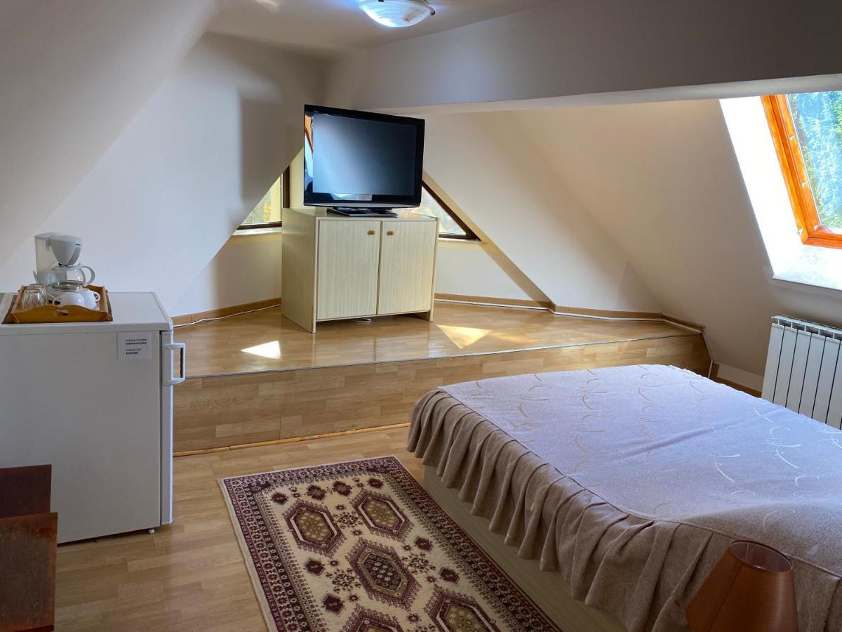 Vila Phoenix Aparthotel Predeal Buitenkant foto