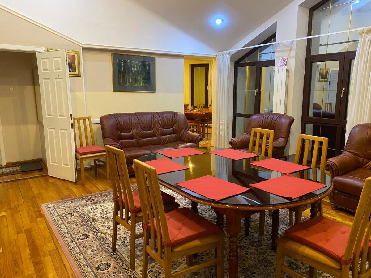 Vila Phoenix Aparthotel Predeal Buitenkant foto