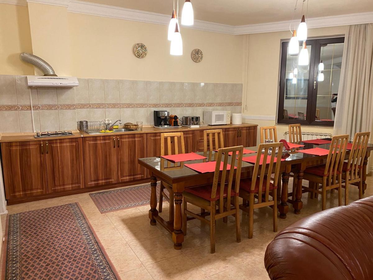Vila Phoenix Aparthotel Predeal Buitenkant foto